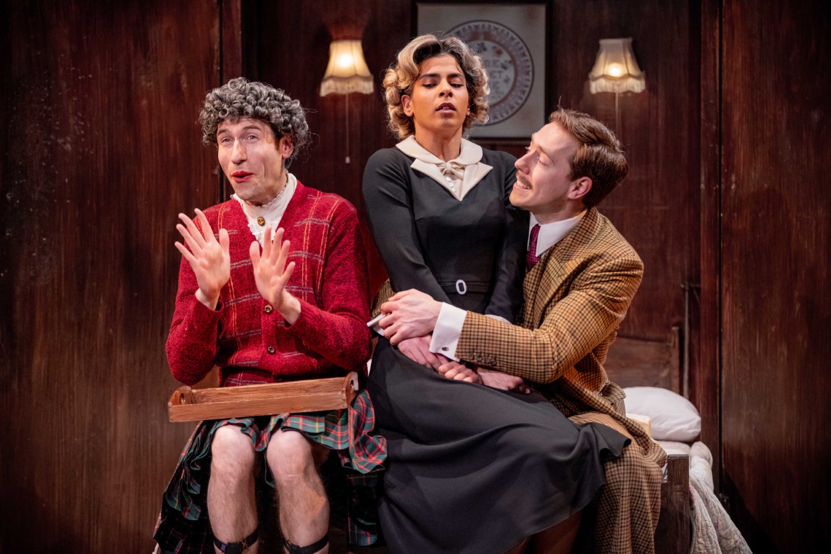 Reviewed: The 39 Steps at Curve Theatre, Leicester