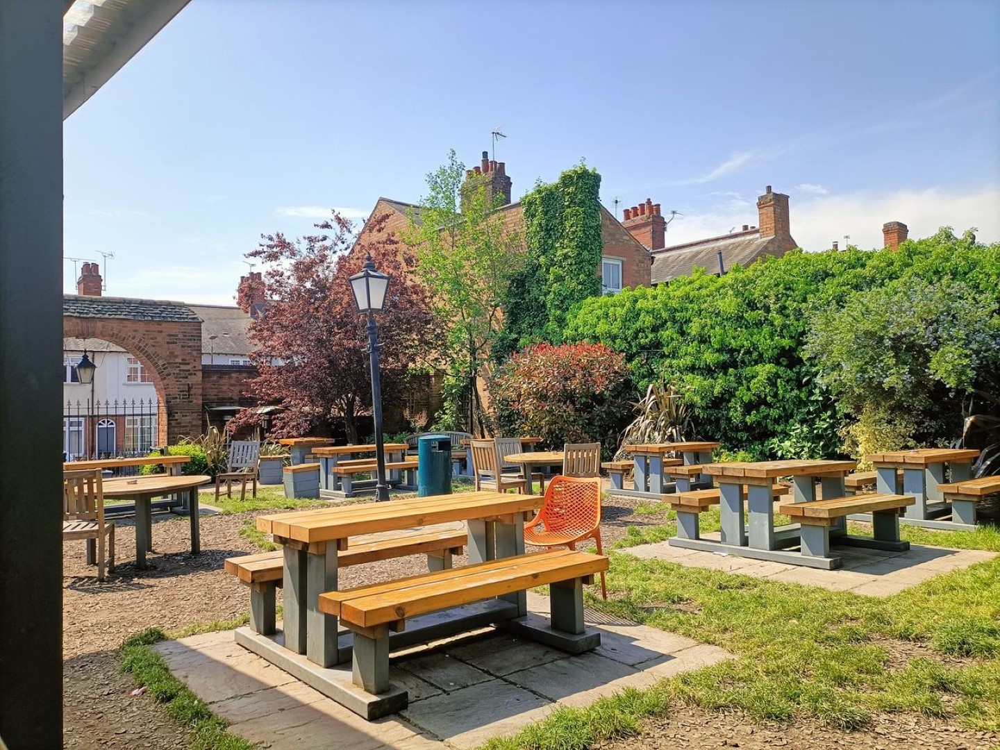 pub garden benches