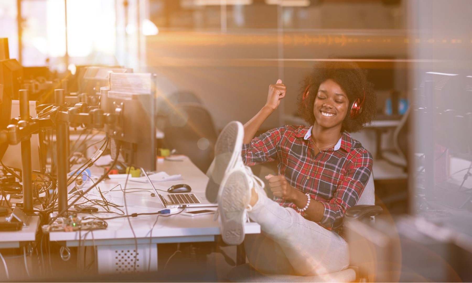 Niche Business Awards 2025 music sponsor on using music to reduce stress in workplaces